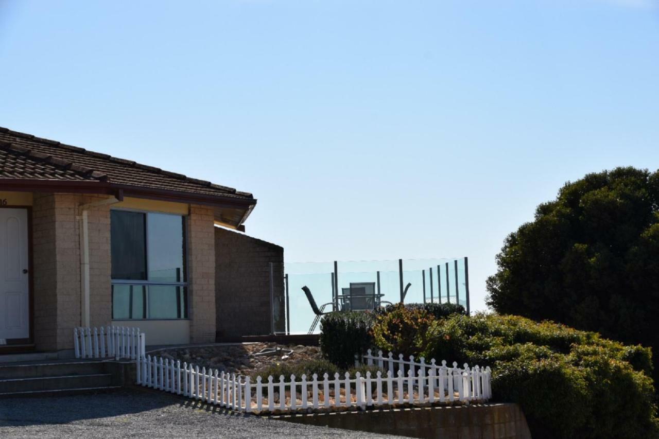 Stansbury Holiday Motel Bagian luar foto